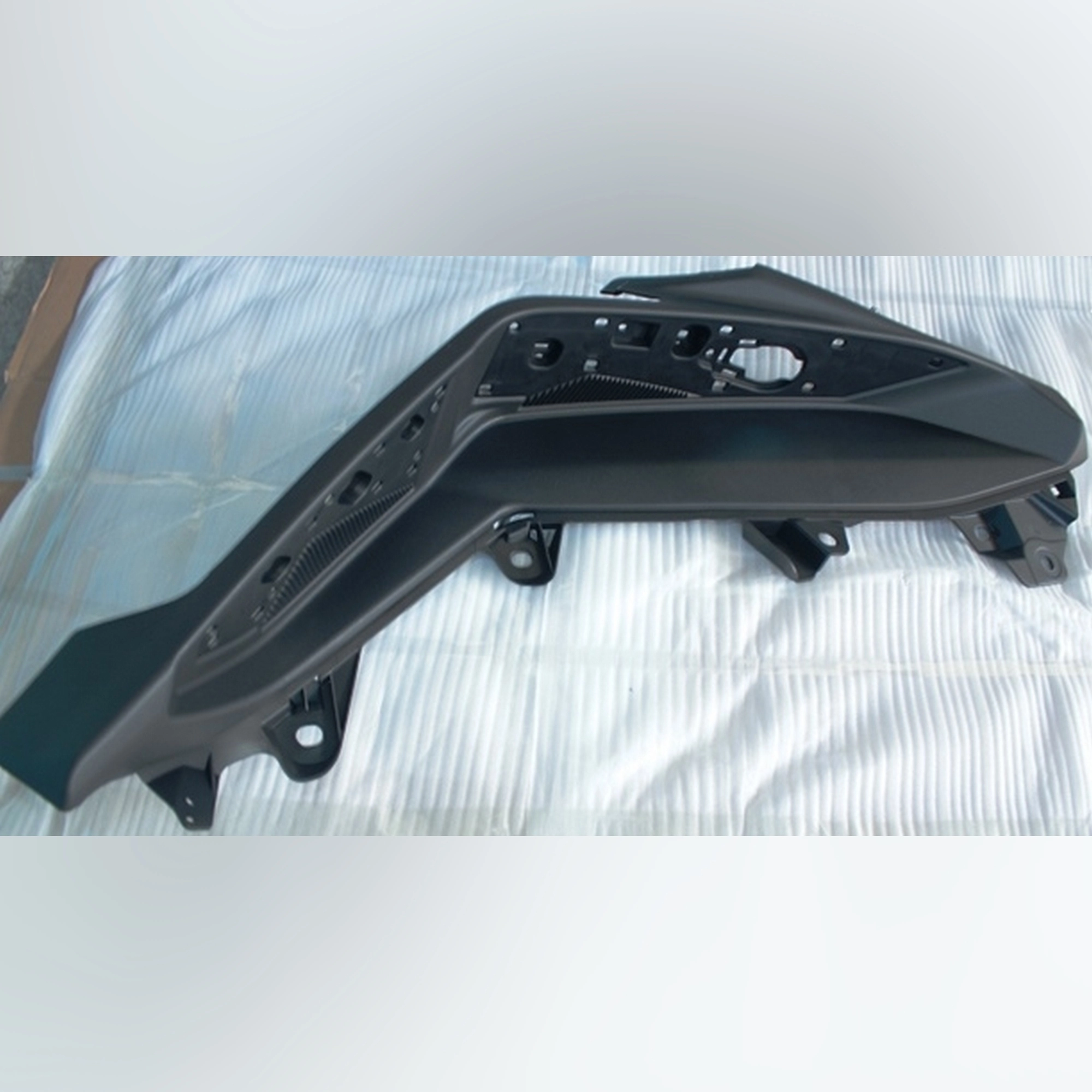 ARORA ZRX 200 SOL BASAMAK PLASTİĞİ #ZRX - 041